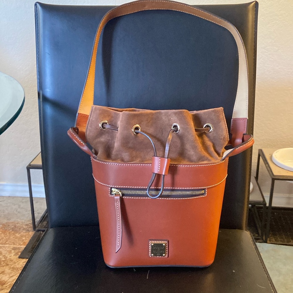 Dooney & Bourke leather bag